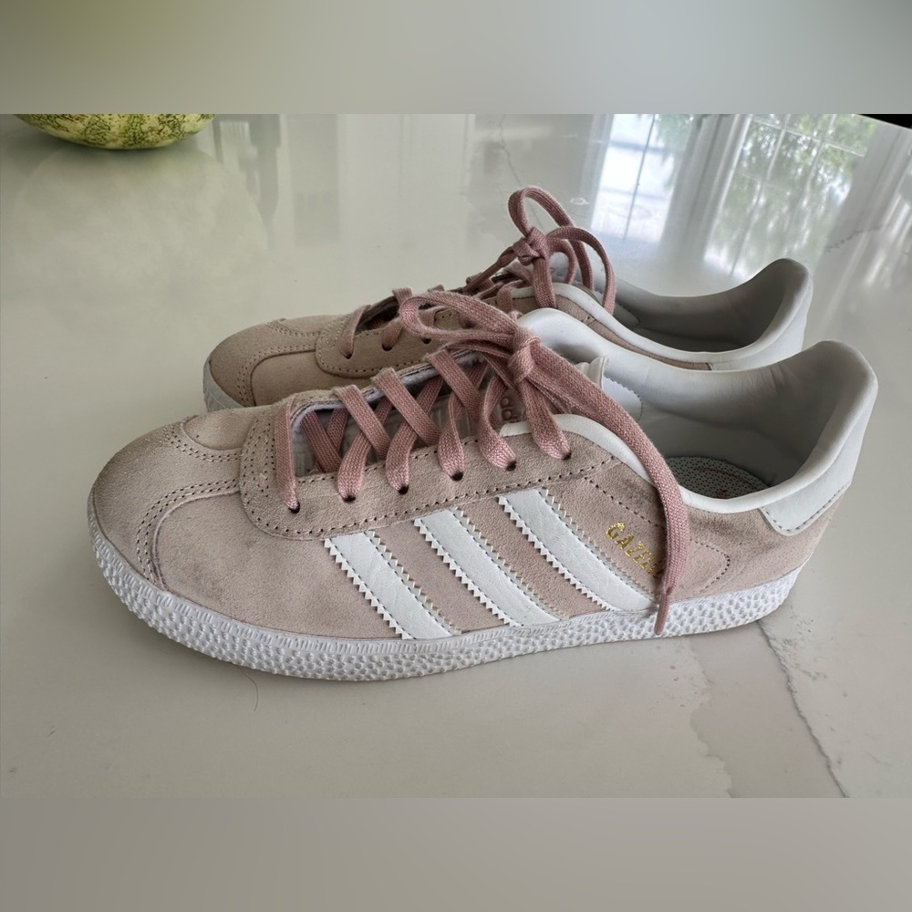 Adidas Gazelle Kids / Youth 2.5, pink